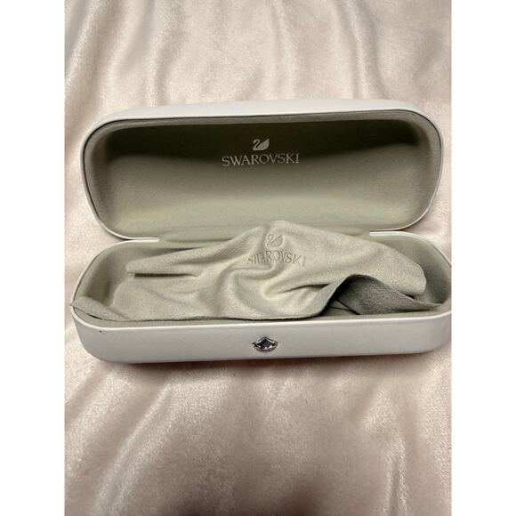 Swarovski White Hard Shell Eyeglass Case Rhinestone and Cleaning Cloth main image 5